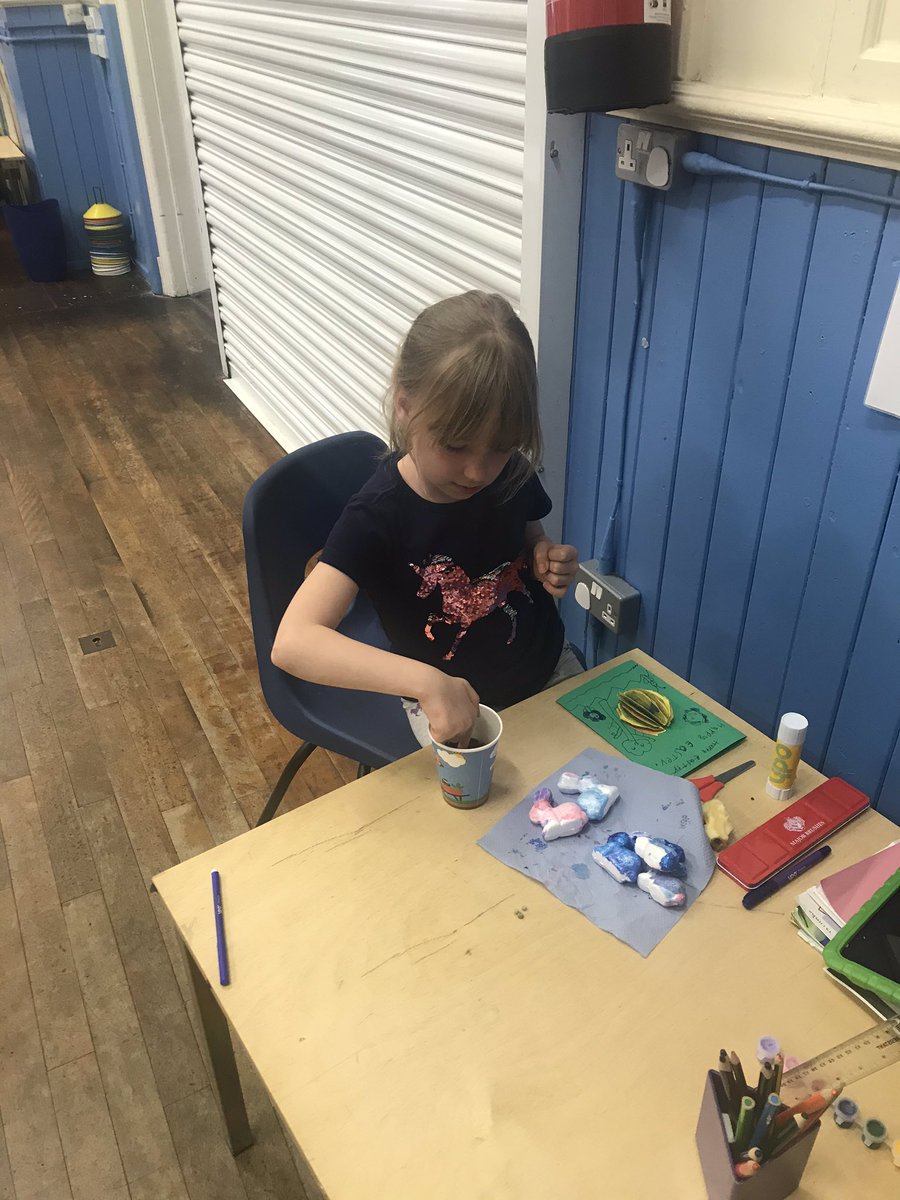 BelmontCP's tweet photo. What a busy day! We painted Easter bunnies, made an Easter card and planted peas. #springhasspung https://t.co/BCeVqpx5Uj