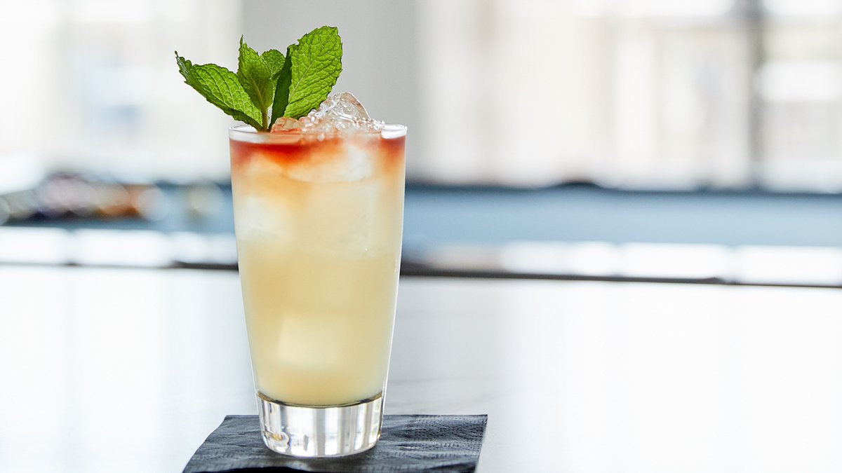 Discover_SC's tweet photo. This #TravelTuesday dream about all the cocktails you can sip when it's time to Discover South Carolina once again. https://t.co/d1llqEtEpg #DiscoverSC https://t.co/1sKZ1j0WWW