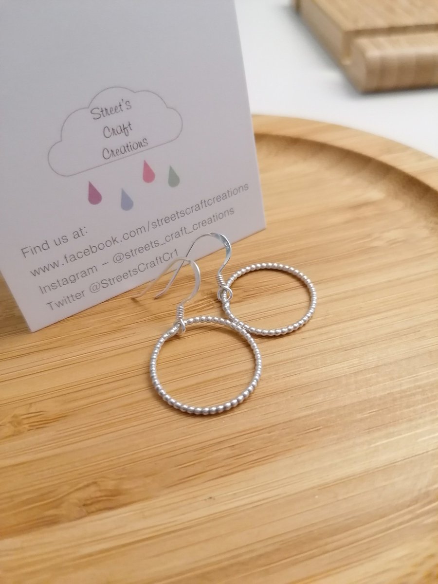 StreetsCraftCr1's tweet image. If you love beautiful handmade jewellery and accessories then be sure to check out my other platforms too:

Facebook.com/streetscraftcr…
Instagram.com/streets_craft_…
Pinterest.com/streetscraftcr…

#handmade #jewellery #smallbusiness #jewelrydesign