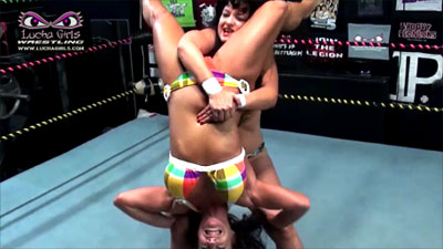 LuchaGirls's tweet photo. Check out this @LuchaGirls release... @JezabelRomo #piledrives (and molests😜) Ms @RealJenThomas
1005R-#Piledriver Perversions #2 Piledriver Princess - Girly Girl #Beatdown
https://t.co/q1bo4xhwr0
#MultiplePiledrivers #FemaleProWrestling #FantasyWrestling https://t.co/lsIy6QkQ9g
