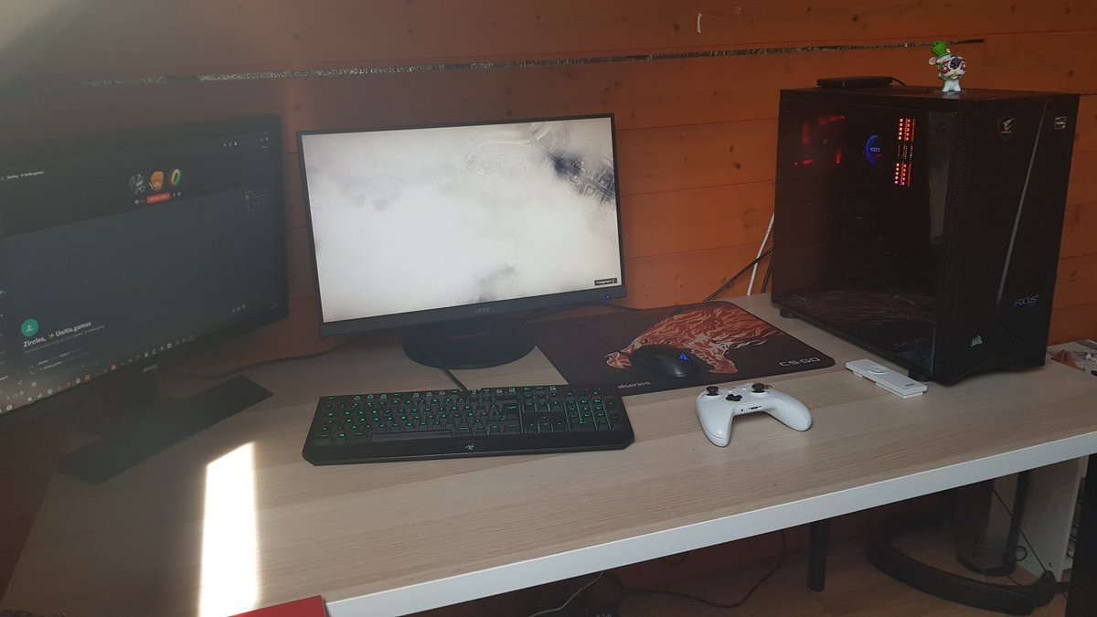 OyBoY_44's tweet photo. @ASUS_ROG_FR @GamesplanetFR #ROGFromHome RDR 2 👌 https://t.co/At7bD4ksha https://t.co/9gGc2jUBC4
