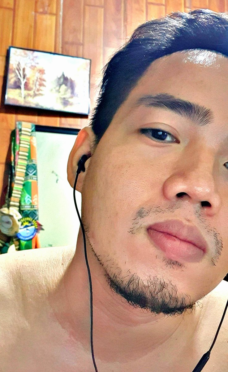 RalphLA87's tweet photo. Okay nani sa imoha? Mejo messy look diba gusto nimo?haha

Yes no shave this month except down under. Lol https://t.co/orcq70BPza