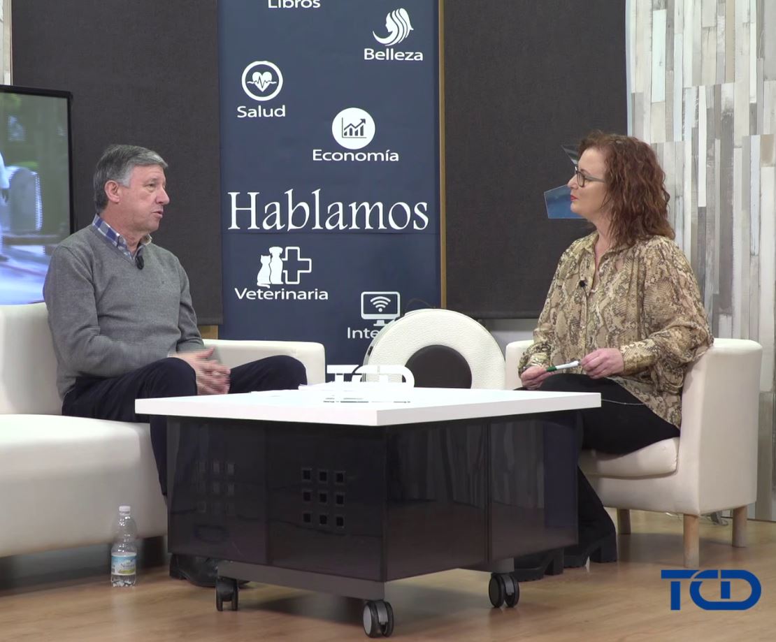 TCD_SL's tweet photo. Entrevista al alcalde D. Carmelo Romero este martes 31 de marzo con motivo del nuevo Decreto del Gobierno con las nuevas medidas ante el coronavirus y cómo afecta a Palos de la Frontera. https://t.co/c5NRKEfNIP
