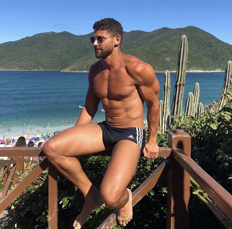 myblackunder's tweet photo. #handsomemen #speedo #fitboy #guy #cuteboy #gayboy #scruff #instaboy #instagay #pride #machoalfa #barbudos #shirtlessguys #beardedmen #thebeardedway #hoscos #exultis #l4l #gayman #scruffgay #instabeard #gayinstagram #malemodel #hairychest #inked #gaypride #sixpack #feet https://t.co/MsWJOh89bD