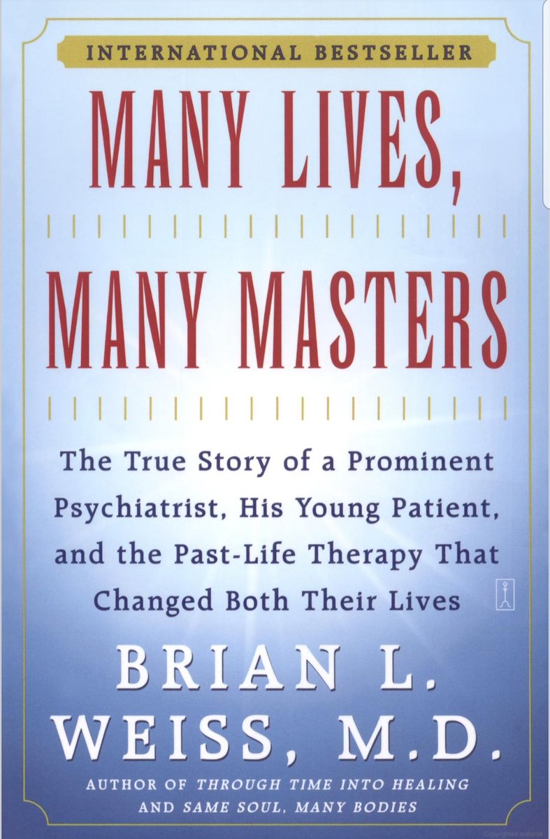 Sra_GCardenas's tweet image. Title Tuesday 📚  I am currently reading these 2 books.
#JordanMSLegends 
#flyingvees