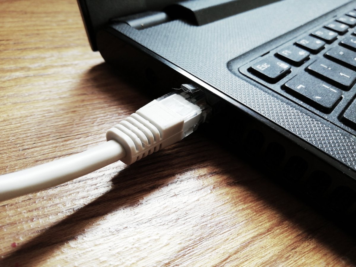 DigitalPembs's tweet photo. Stay Connected during the coronavirus.
Ofcom advice:
Try wired rather than wireless
For the best broadband speeds, use an Ethernet cable to connect your computer directly to your router rather than using wifi. 
#digitalpembs #gigabit #fibrebroadband #ofcom https://t.co/yLCTPr9AKZ