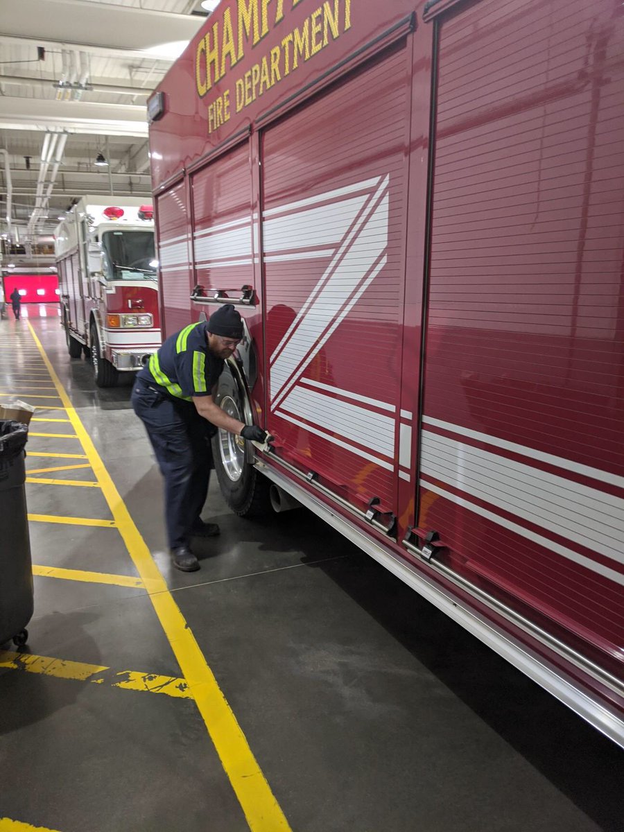 local1260fire's tweet image. Extra special shoutout to everyone over at Champaign-Urbana Mass Transit District for helping us keep the fire trucks sanitized and ready to respond! @rideMTD