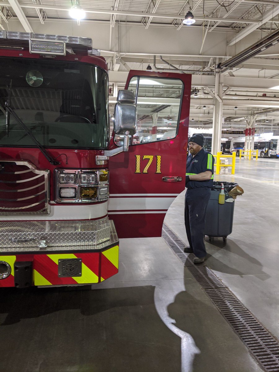 local1260fire's tweet image. Extra special shoutout to everyone over at Champaign-Urbana Mass Transit District for helping us keep the fire trucks sanitized and ready to respond! @rideMTD