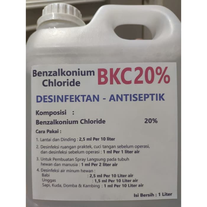 Pastikan menggunakan bahan yang benar-benar aman untuk disinfektan ya guys, dan baca aturan pakainya