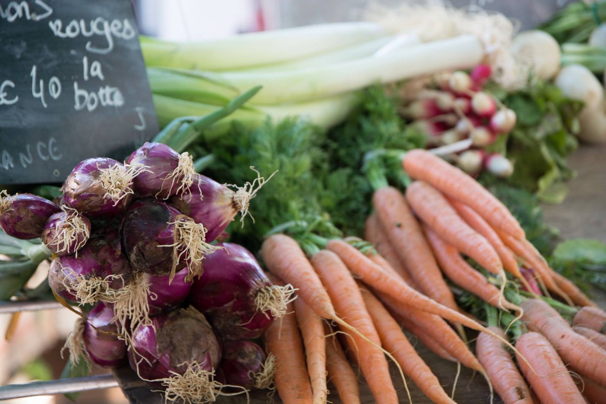 Retrouvez les commerces ouverts, les ventes à la fermes et les livraisons à domicile à Salon-de-Provence sur une seule page! bit.ly/2QZkkmw