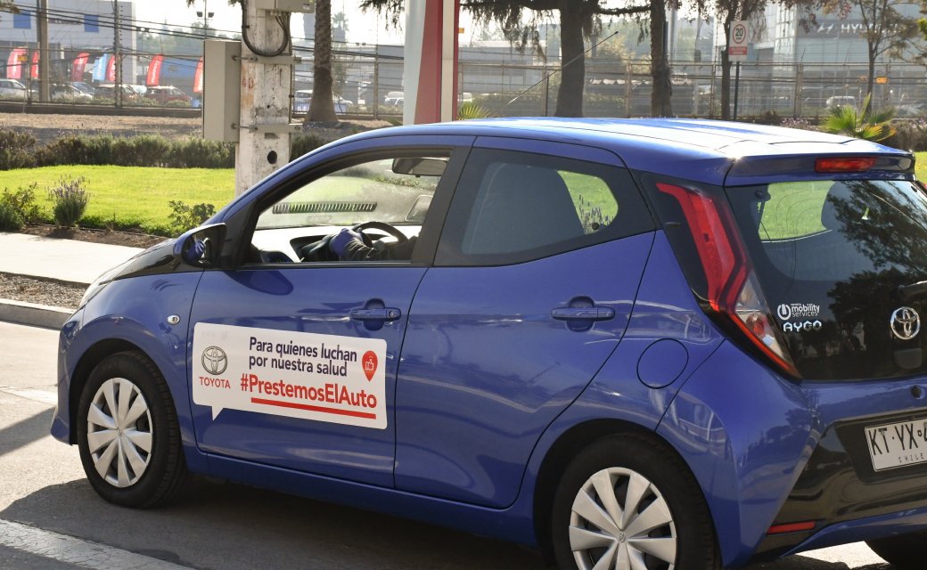 Como una forma de aportar a esta contingencia por Covid-19, hoy entregamos algunos autos a personal de la salud de Pudahuel. Estos vehículos los ayudarán a movilizarse de forma segura a sus trabajos. #PrestemosElAuto