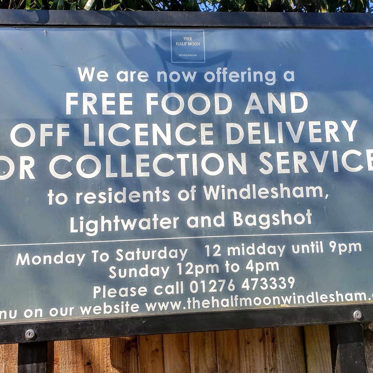 Please remember our #homedelivery service of food   beer/wine from 12 to 9pm Mon to Sat and 12 until 4pm on Sundays. 👍
Menus can be found on our website. ✔ 
Please phone to pay and place your order. 
Thank you for #supportyourlocal 
#windlesham #bagshot #lightwater #surrey