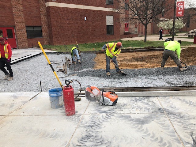 FacilitiesAacps's tweet photo. The concrete is being replaced in the courtyard at Glen Burnie High.  High five to our Maintenance team! 
#CourtyardMakeover
#CourtyardsAreForLearning
#AACPSAwesome https://t.co/arbEOdhGr4