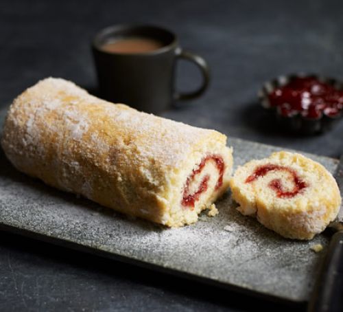 Amarilisz's tweet photo. Something sweet for tonight! Who would like a piece? #delicious  #TuesdayMotivation #tuesdayvibes https://t.co/uEJESraccO