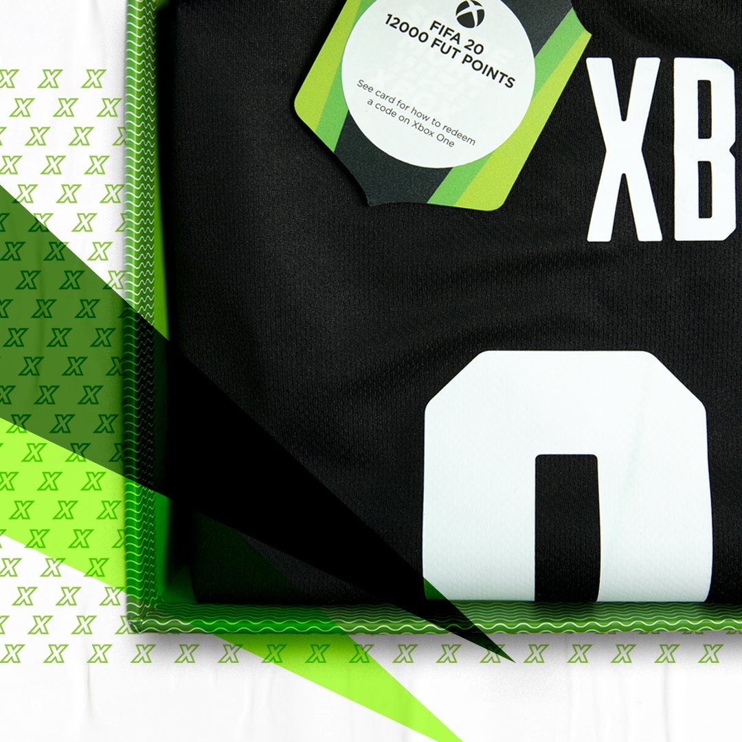 Xbox_Spain's tweet photo. ¿Quieres celebrar FUT Birthday con nosotros?🎂 🎉
-Haz RT + Follow para entrar en el sorteo de un FUT Birthday Kit. Estos son los premios 👇

1º:⚽ Camiseta de Fútbol Edición Limitada Score More With Xbox.

2º:🎁 12,000 FIFA Points

Condiciones: https://t.co/S0iN4dHCeO https://t.co/jSBmLekv3h