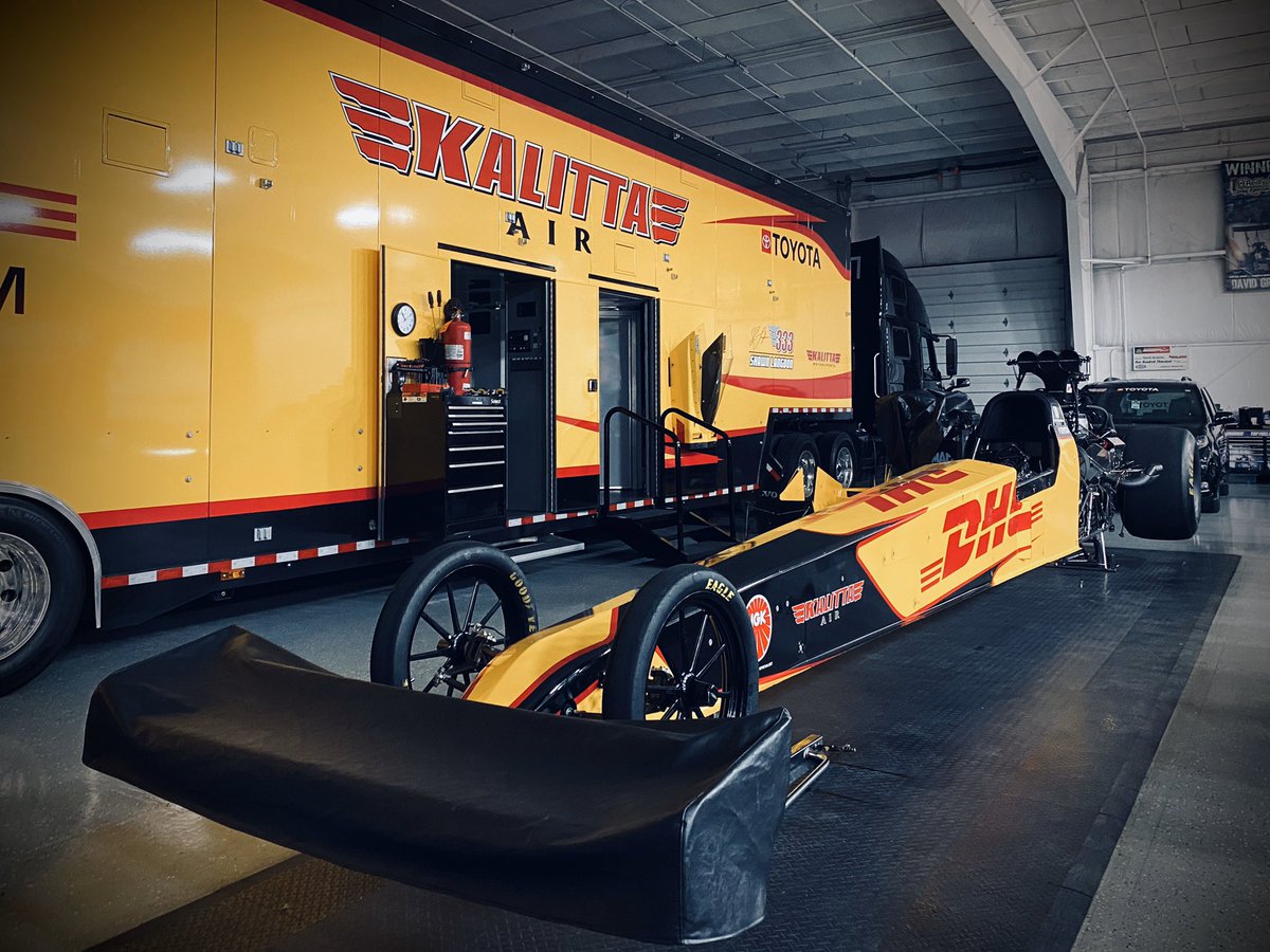 TeamKalitta's tweet photo. #TopFuelTuesday
Shhhhhh π€« Never spook a sleeping Dragster... https://t.co/TQ4DaVQpRl