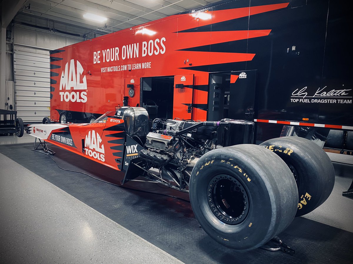 TeamKalitta's tweet photo. #TopFuelTuesday
Shhhhhh π€« Never spook a sleeping Dragster... https://t.co/TQ4DaVQpRl