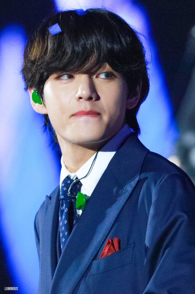 LUMINOUS_940210's tweet photo. 해피 만우절😜

#BTS #방탄소년단 #V #뷔 #태형 #김태형 #TAEHYUNG https://t.co/RXpJ4FqvL5