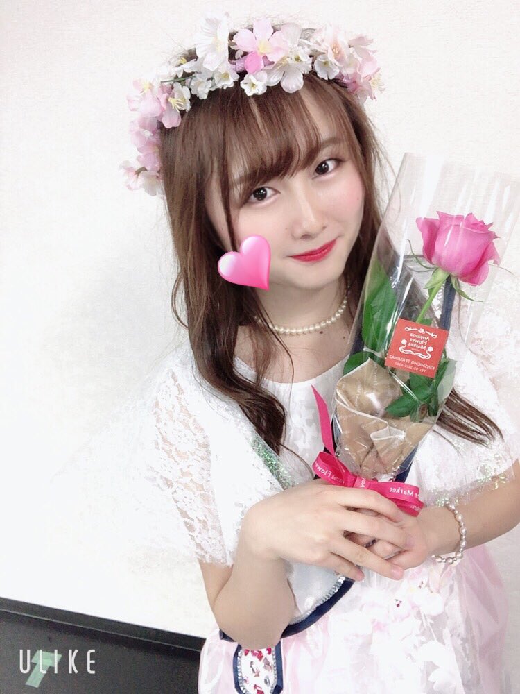 yuiyui_sph's tweet photo. TL散々荒らしましたが、締めます！

2年間本当にありがとうございました🍊💖🙇‍♀️

普通の女子大生がステージに立ち沢山の方に応援してもらう、不思議な2年間でした😂
大学生活が充実したのは間違いなくSPHのおかげです🥰

SPHメンバー、ファン、他チーム、運営など沢山の方々との出会いに感謝します🍊👏 https://t.co/M3BPxYiYvN