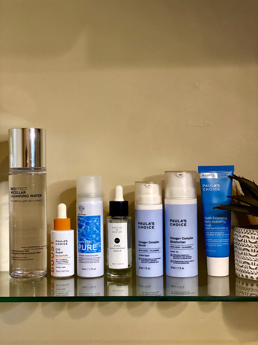 beautyincolor_'s tweet image. This morning’s skincare routine featuring @BIOEFFECT, @PaulasChoice &amp;amp; @PMortar #beautyincolor #skincareblogger #skincare #morningskincareroutine #amskincareroutine
