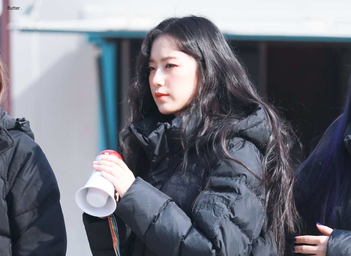 flutter_JW's tweet photo. 190302 예슈화 얼굴 최고

#여자아이들 #GIDLE #예슈화 #슈화 https://t.co/XB8z3ilVHZ