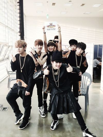 TriviaSeeSaWWWW's tweet photo. #debutwhitbts #2013TillForeverWithBTS 
#NoMoreDreamIsComing https://t.co/DYCKPfzacL