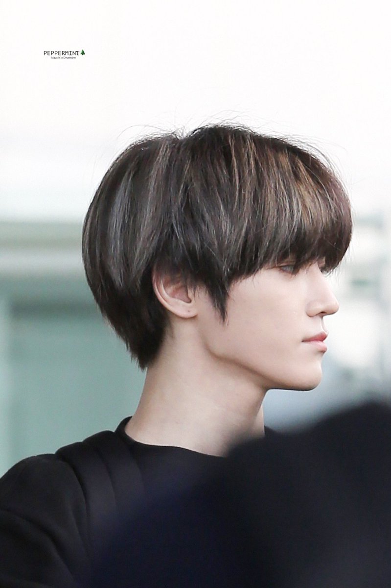 Peppermint1221's tweet photo. 190416 HQ 인천 출국 
#태용 #TAEYONG #NCT127 https://t.co/IWMCpYNeGW