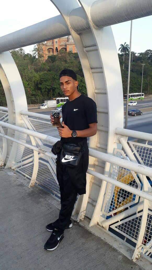 daviimorais16's tweet photo. - Blindado Por deus .🥰✌️ https://t.co/DNgrCwM1I3