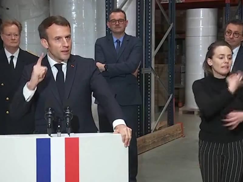 Le_NouvelObs's tweet photo. Macron répond aux critiques : « celles et ceux qui cherchent déjà à faire des procès sont irresponsables » https://t.co/4iEE1N5xCk https://t.co/ObNZTjhfVc