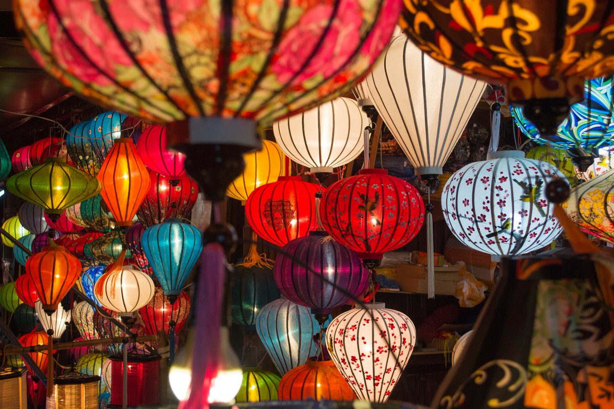 InsideAsiaTours's tweet photo. Which colour does Asia make you think of?
#VietnameseLanterns #Lanterns #ColoursOfAsia https://t.co/m1A5GUtv7s