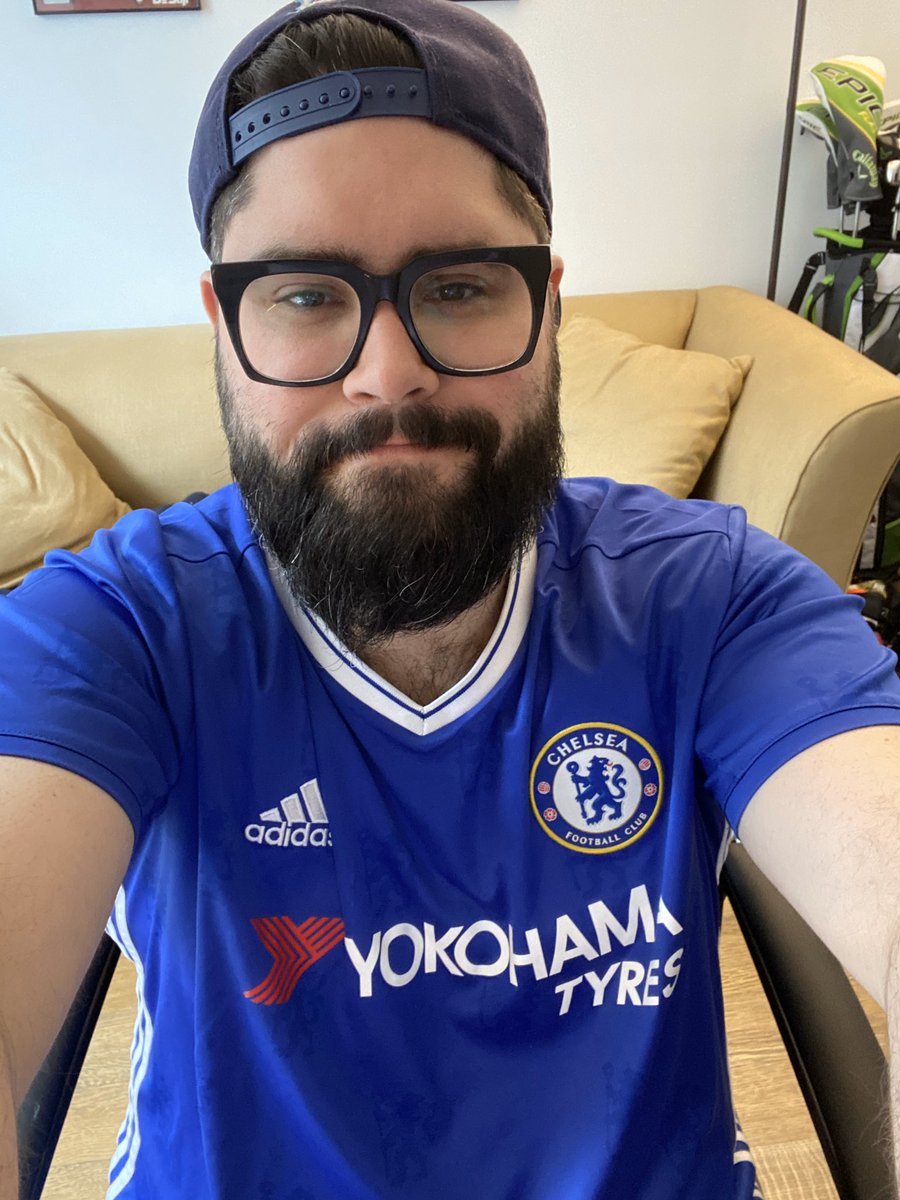 today’s kit is one of my favorite Chelsea jerseys in recent years: the 2016/17 home kit
