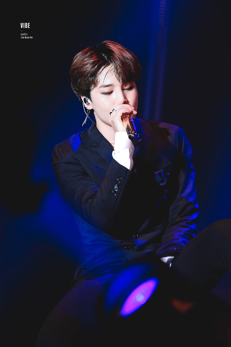 V_ibe_1230's tweet photo. [HQ] 190811 롯데패밀리콘서트

-

#지민 #JIMIN #방탄소년단 #BTS @BTS_twt #AprilFoolsDay https://t.co/2XF7hjRwpM