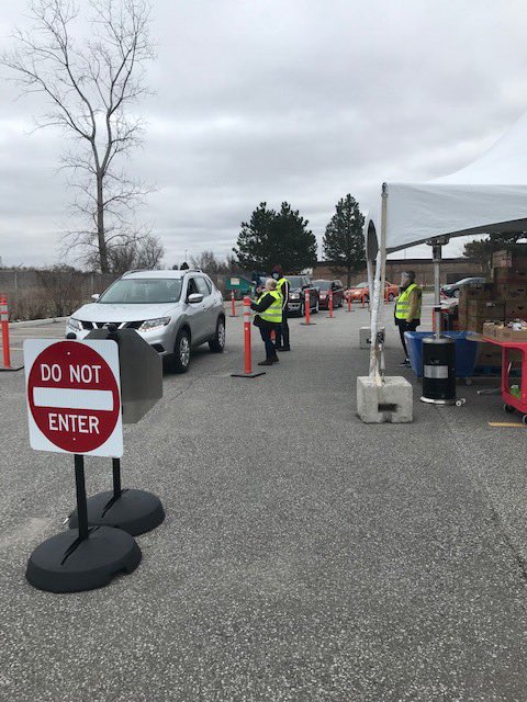 UHC_'s tweet photo. UHC’s drive thru food bank began yesterday! Our team is working hard to ensure that those in need get the food required, while ensuring the safety of themselves and others. We can’t thank our team enough for all they do! We are only open Mon. Wed. and Fri. from 11:00am-2pm https://t.co/ufXHVa3Lhb