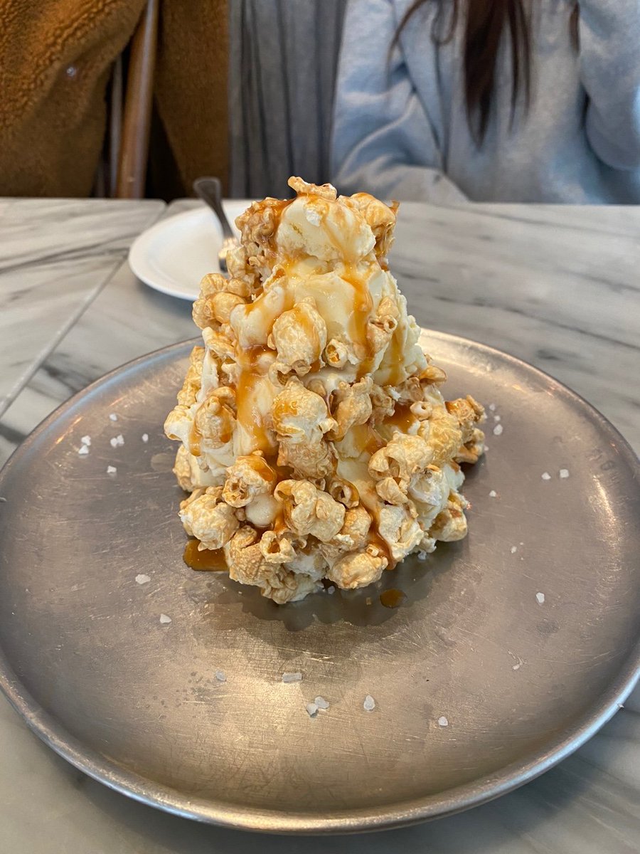 JYPETWICE's tweet photo. Photo by JEONGYEON

#TWICE #트와이스 #TWICEFOOD https://t.co/ISxwNrdTXz