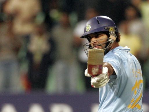 sportstarweb's tweet photo. The charismatic @YUVSTRONG12 urges every individual to make a difference in the fight against #CoronavirusOutbreak
Interview by @vijaylokapally | #COVID19 | #YuvrajSingh
READ: https://t.co/pz9SmZFJyu https://t.co/MGz54G2BUe