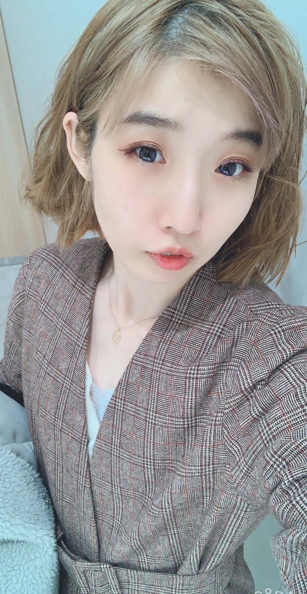 みぃーてる على تويتر ありがとうございます 成人式はゴスロリみたいな感じで メイクもびじゅある系意識してました笑笑 みぃーてる على تويتر ありがとうございます 成人式はゴスロリみたいな感じで メイクもびじゅある系意識してました笑笑