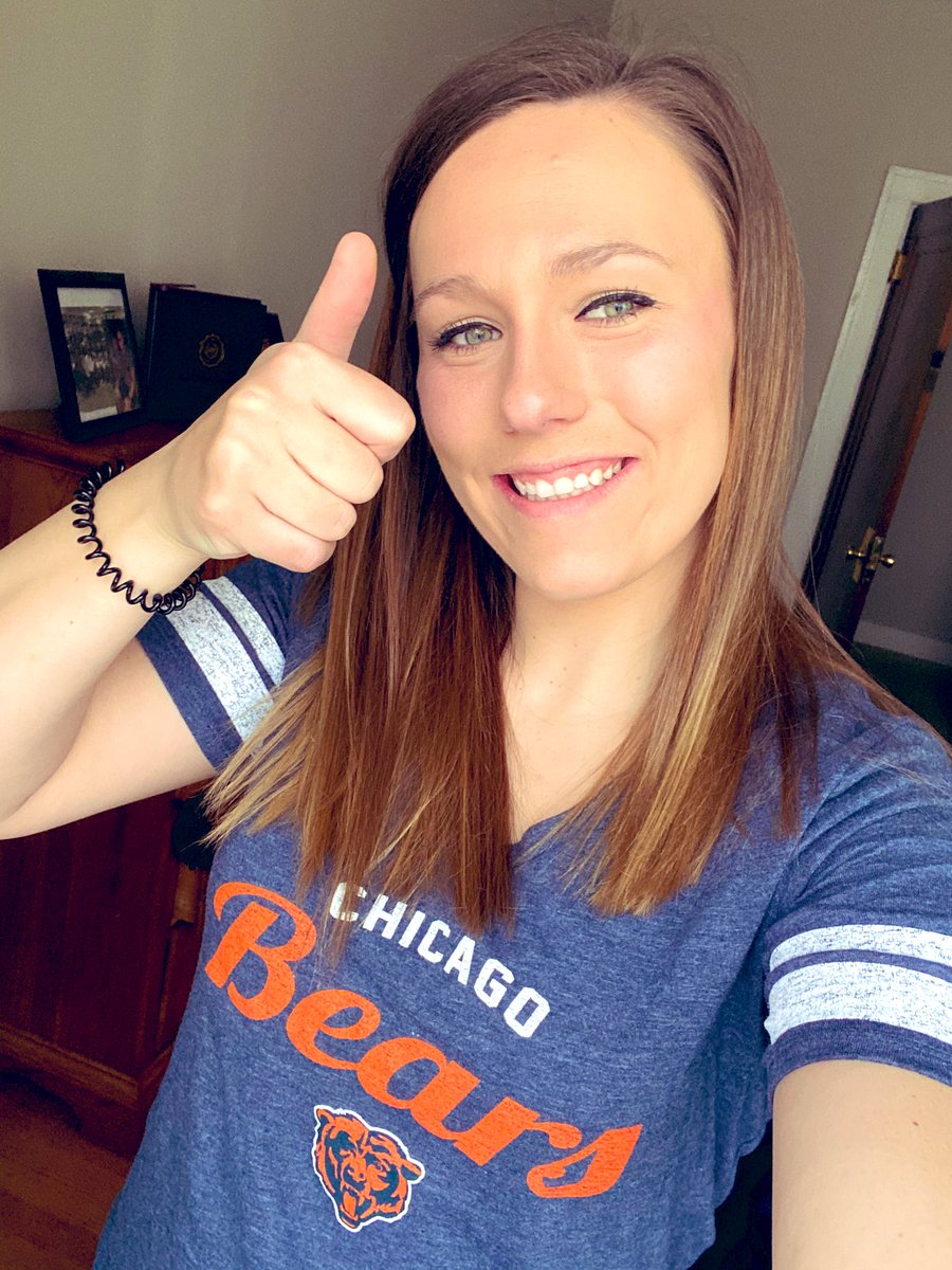 msbradfisch's tweet photo. Day 2 of spirit week, teamwork Tuesday! Go Bears!!! Sorry I’m from Illinois Chiefs fans... Today I will be making phone calls home to check in with families! @JCWestElem #JCStrongerTogether https://t.co/VmVUrzqf3L
