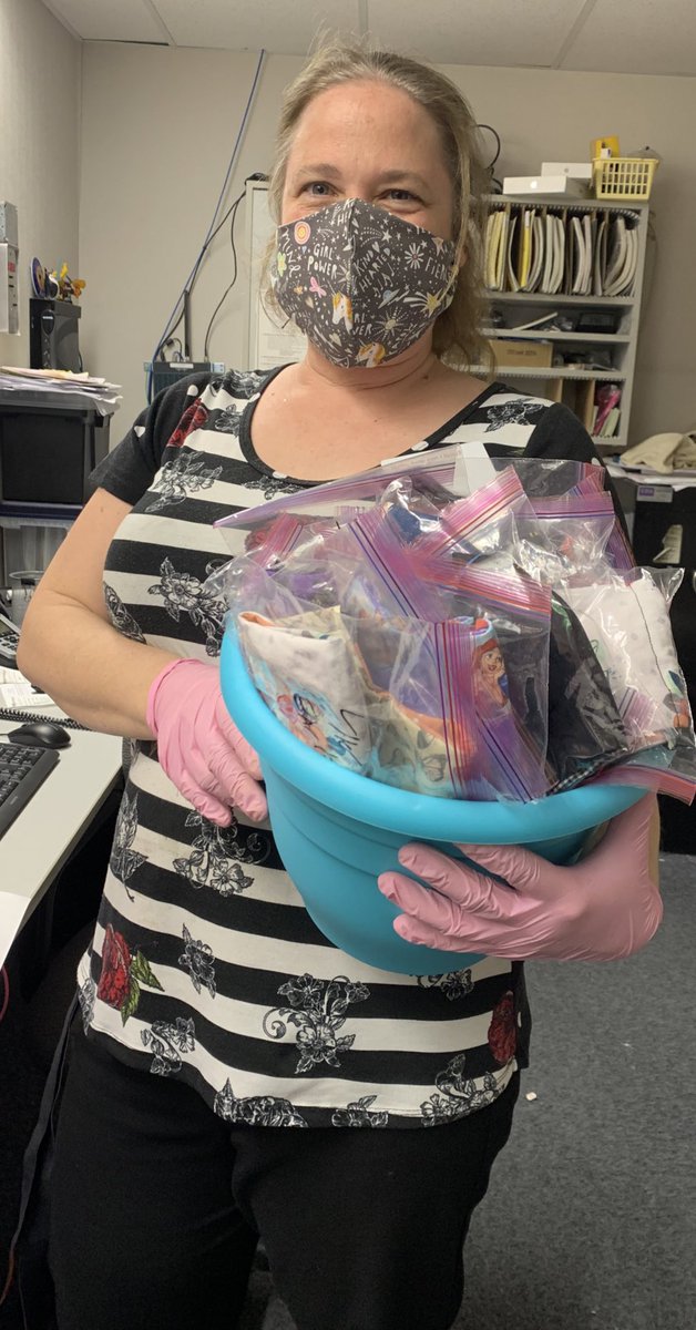 cpagonis_cvs's tweet photo. Every day I am given more reason to believe I have the best team! SM Dawn sewed 75 masks for colleagues to keep at home for family members! Let’s all help each other. https://t.co/BMl4ZtyavR