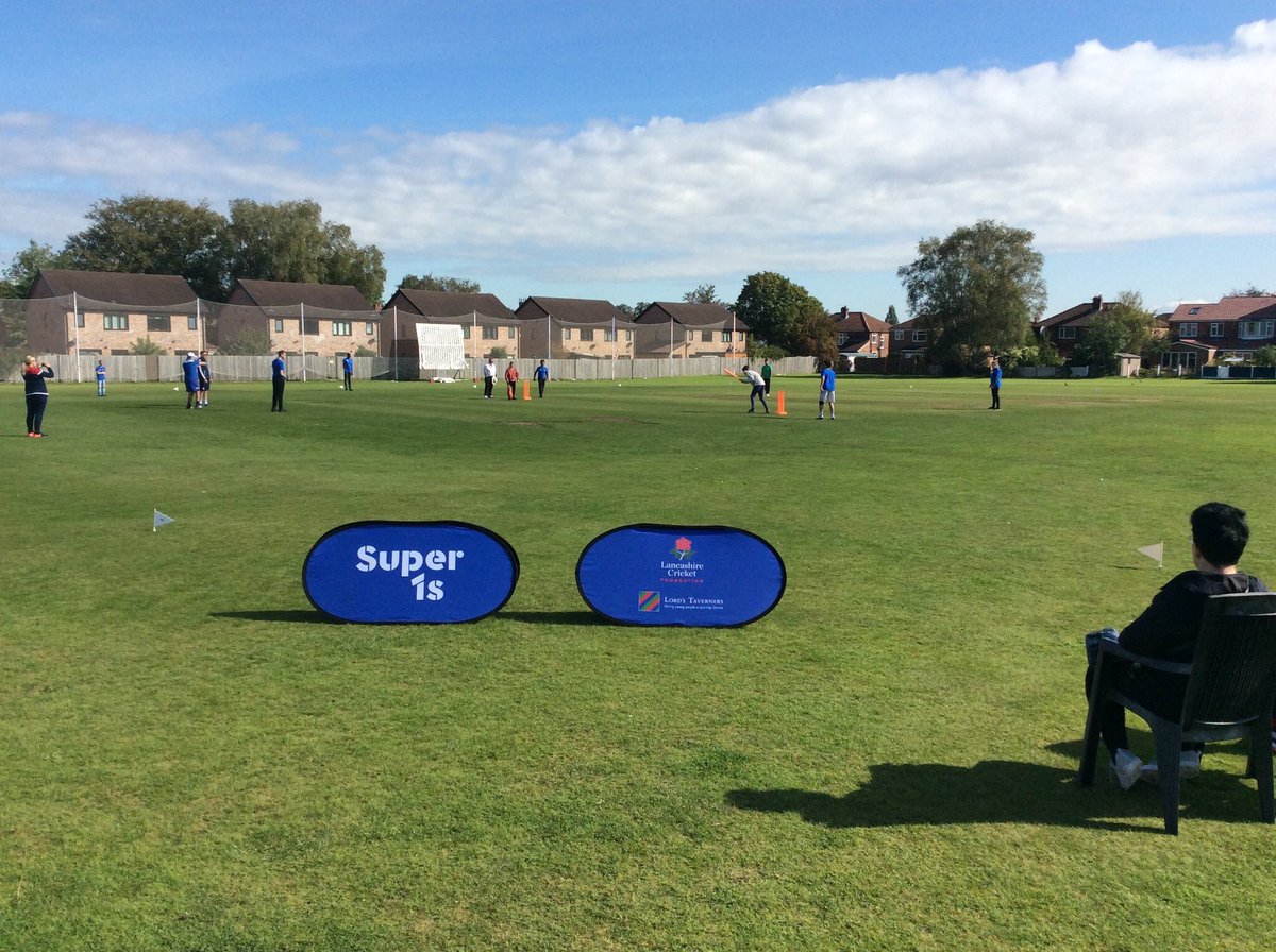 @yorks_super1s @LordsTaverners @yorksdisabledCC @Yorkshirecb @AoDisability @YorkshireSport @LancsCricketFDN @LordsTavEastern @OxonDisCric @Yorkshire2018 If you are a cricket person please join the challenge of posting a cricket photo. Just one picture, no description 📸 

Please copy the text in your status, post a picture and look at some great memories/pictures 🙌🏏

#SUPER1s