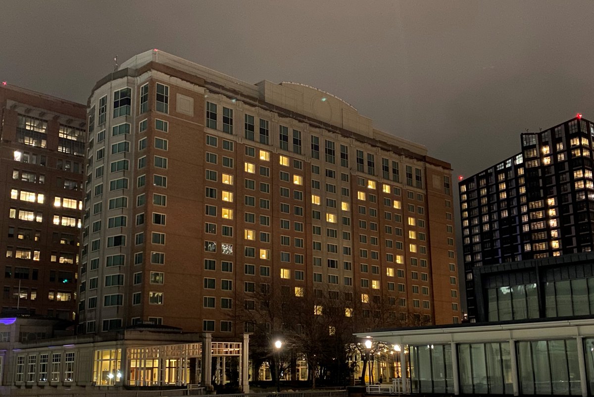 Seaport Boston Hotel tweet media