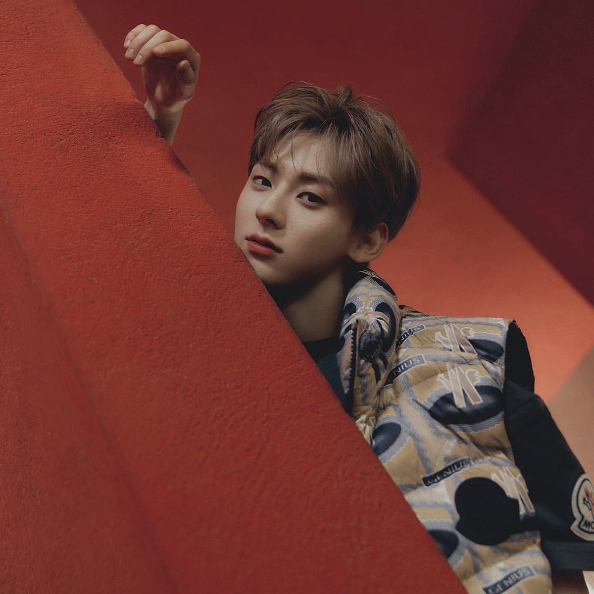 Cloud_With_'s tweet photo. 꼭 한번쯤은 보정 해보고 싶었던 얼굴 ε=ε=(ง ˃̶͈̀ᗨ˂̶͈́)۶

#황민현 #민현 #MINHYUN #NUEST https://t.co/ljFYMaZYAO