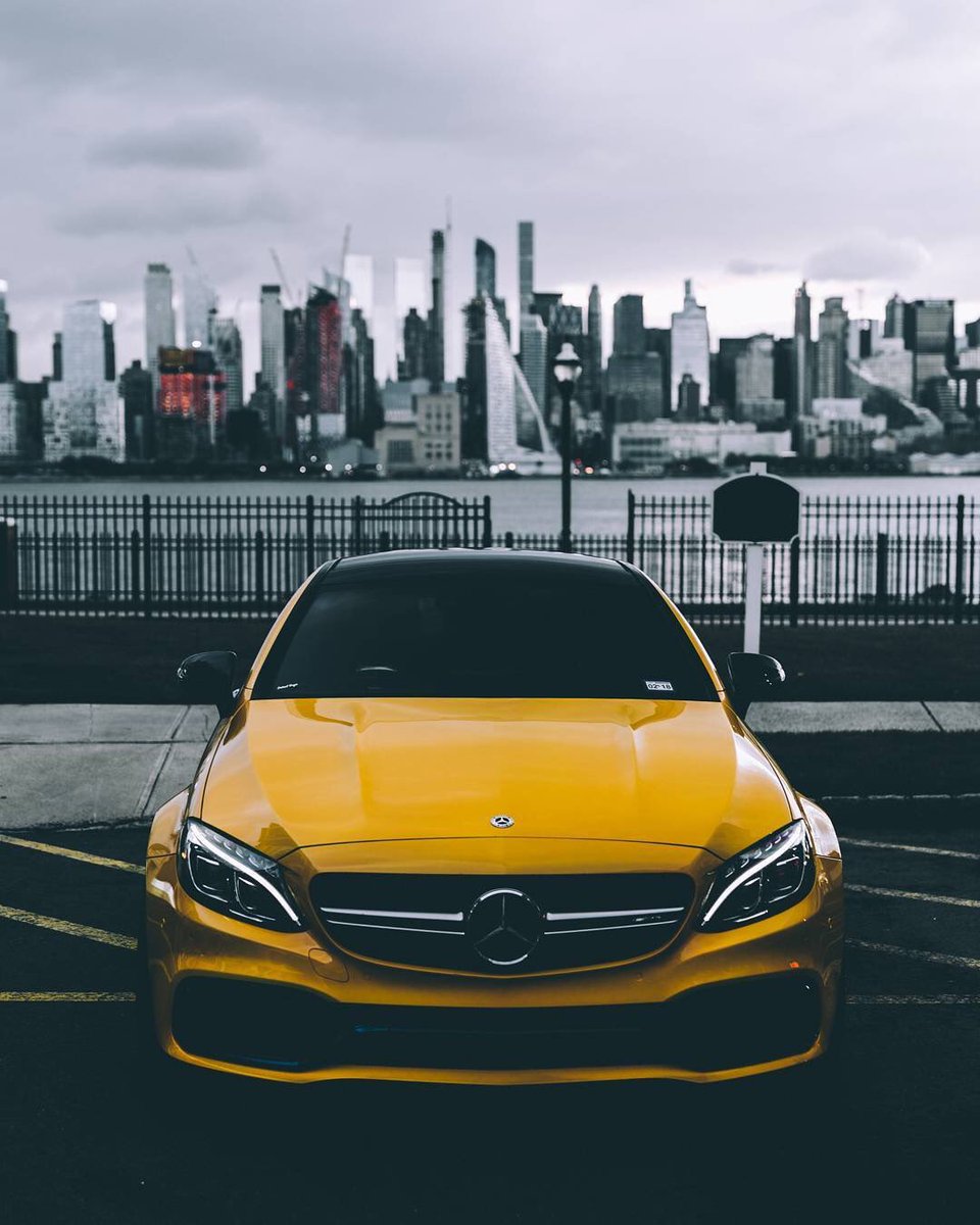 FastCars___'s tweet photo. C63.
#EncoreToi https://t.co/Jhif8cQQU8