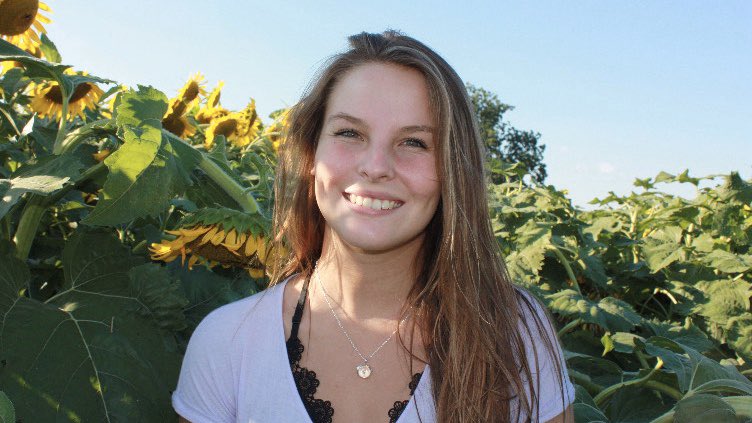 MTSUAg's tweet image. Introducing our 2020 Outstanding Animal Science Senior Award recipient - Shelby Oldham! Congrats Shelby, well deserved! 💙🐕🐈🤝🎉 @MTSUNews @AuburnVetMed @AuburnU