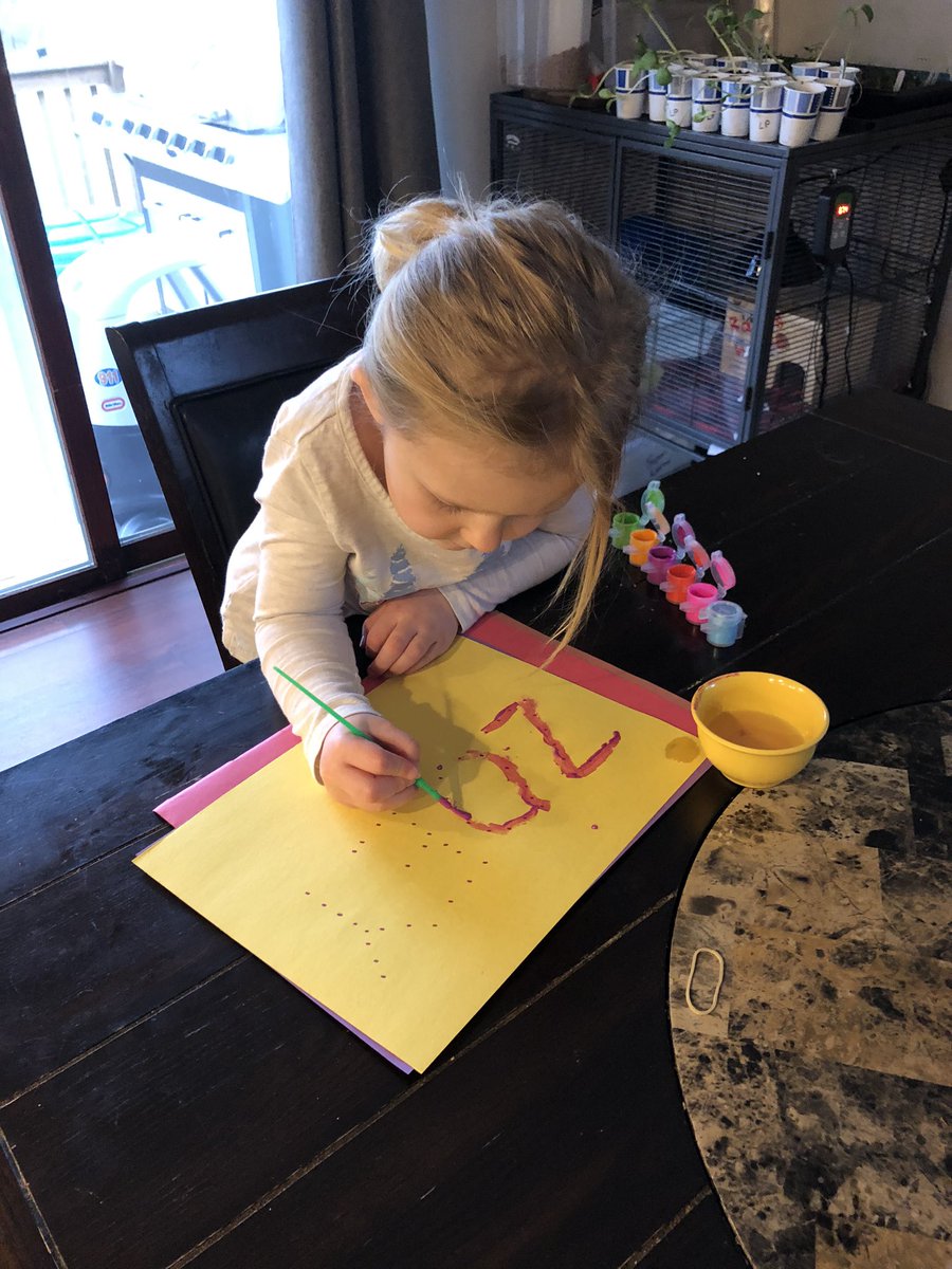 jenblock1234's tweet photo. Zoey practicing writing her name #wcsflight https://t.co/P6sTwFatYy