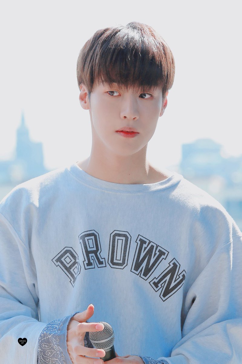 LUV_XION's tweet photo. 당신은 멋져!
오늘 바람이 전해주는••• 

@NFlyingofficial 
#엔플라잉 #NFlying 
#승협 #이승협 https://t.co/ccl4ojBFIq