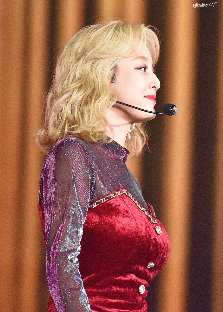 _sunshineV's tweet photo. 191225 가요대전 

#지효 #JIHYO #TWICE @JYPETWICE https://t.co/Gh5lfvGSkN