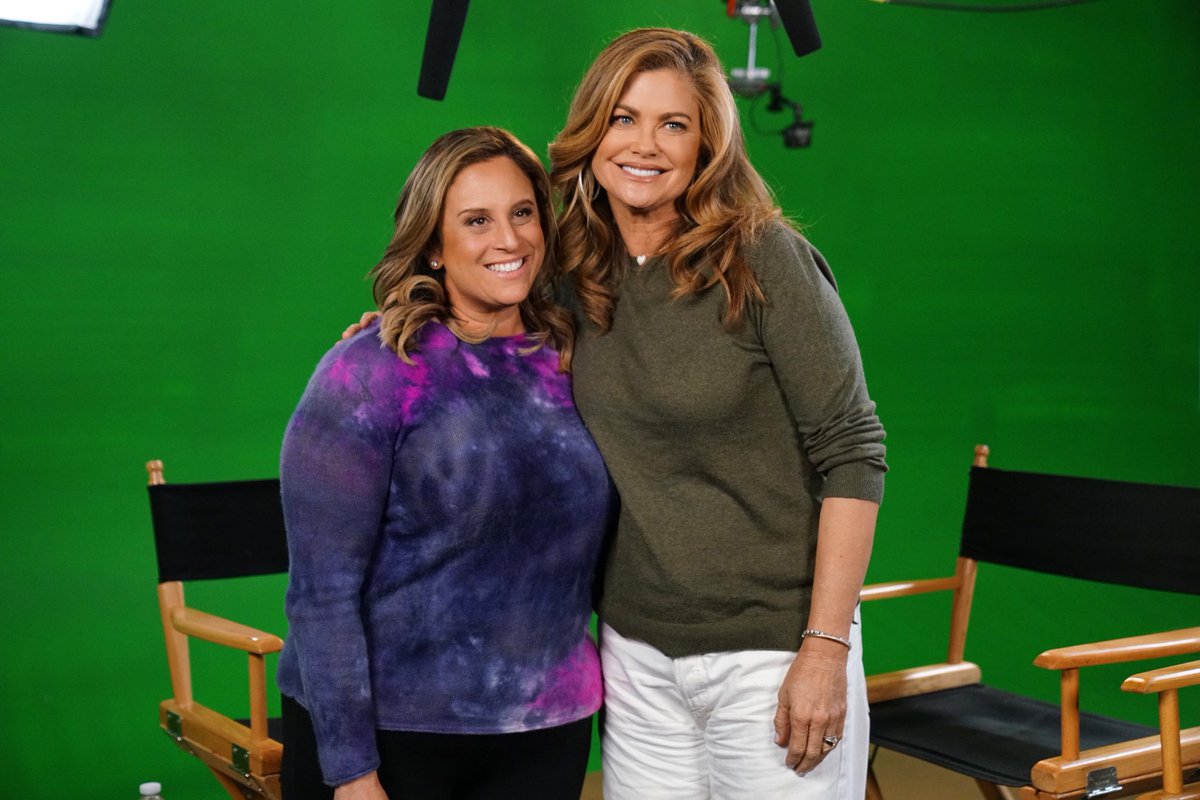 Machete_TV's tweet photo. Happy TUESDAY! All new episode of #TheProfit #Insidelook with @kathyireland 😱 tonight on @CNBCPrimeTV #machetetv #realitystartshere #ladyboss https://t.co/be50zBMlil