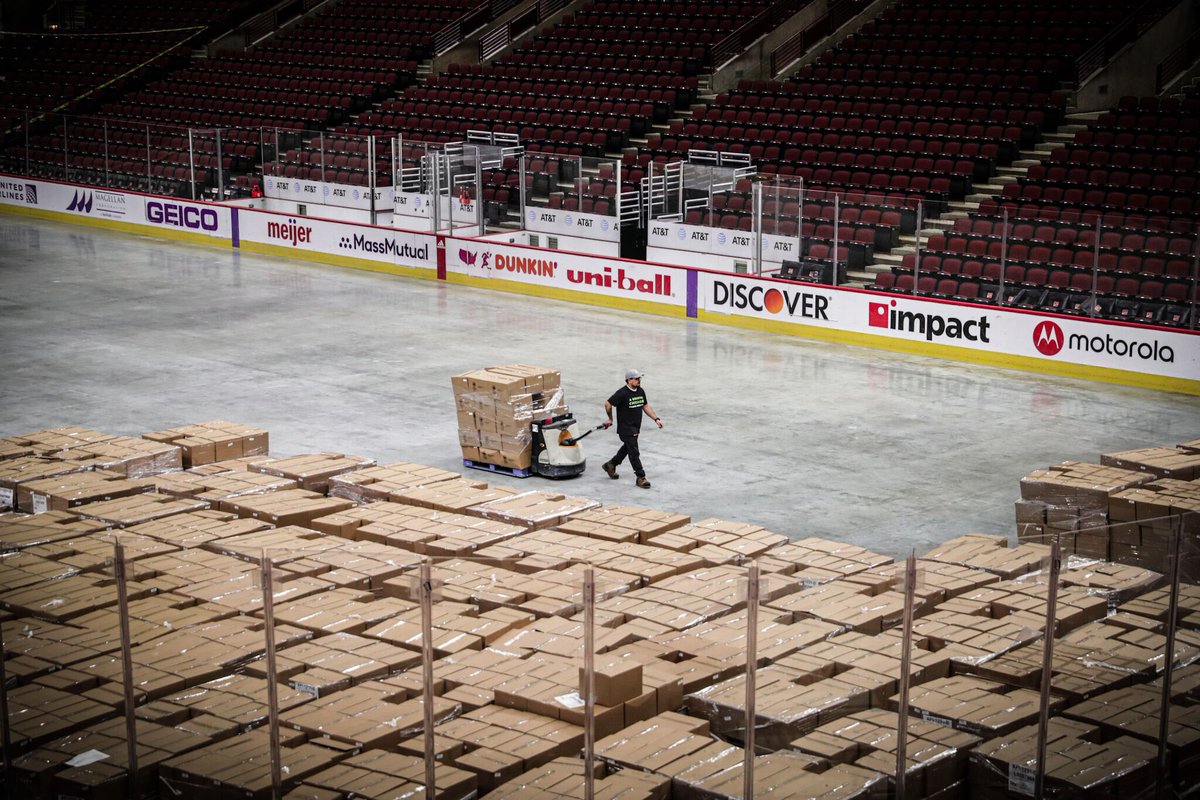 Here are some of the first photos of United Center being used as a relief center, arena is now being used as a satellite storage facility for the  @FoodDepository - worthy, urgent cause.