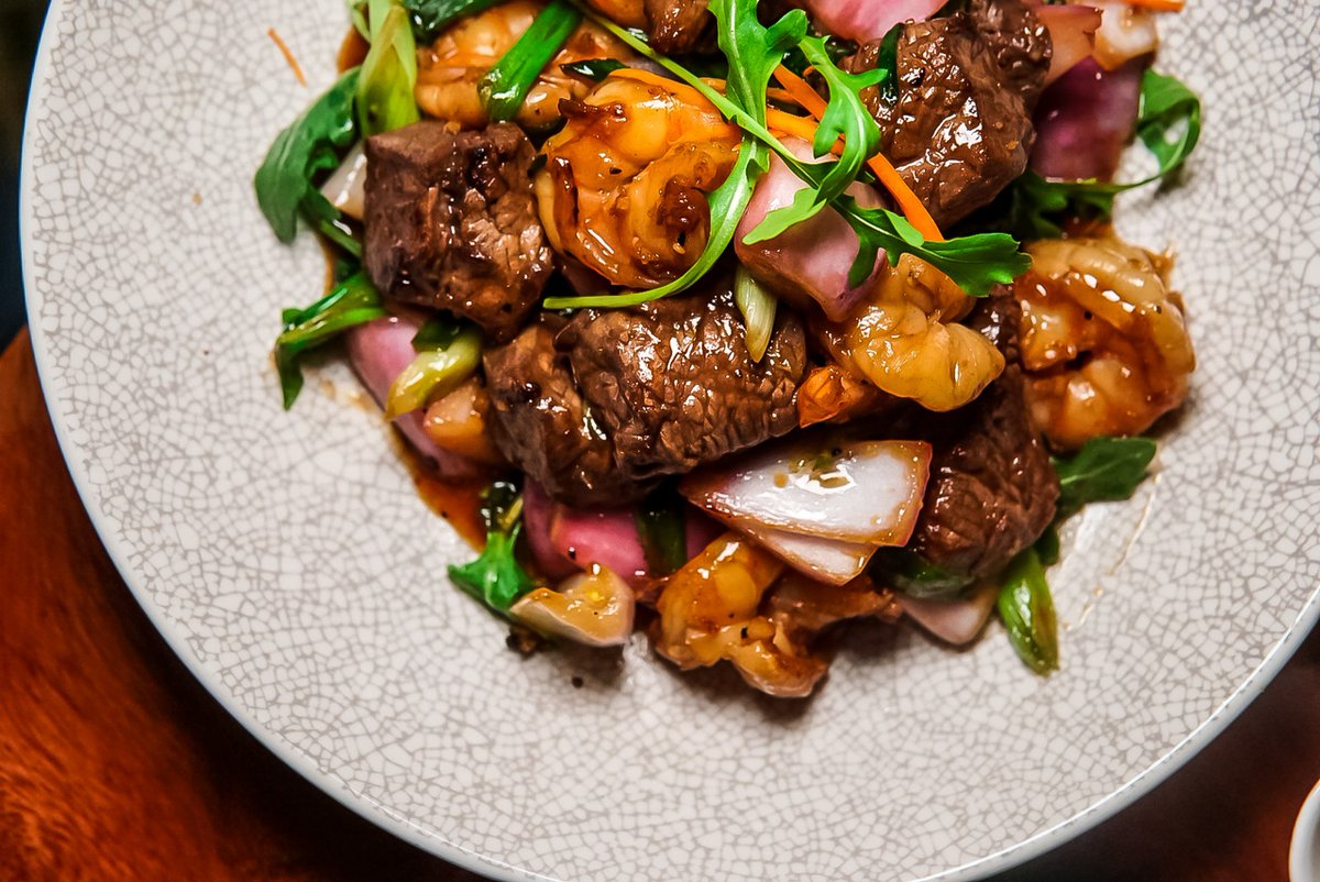 Our Beef &amp; Reef in High Definition 👀 Anyone have a VR headset to check out this popping flavor? #TraderVicsVirtual