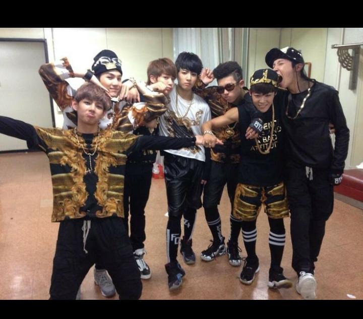 MLaryoon's tweet photo. #bts #BTSdebut #BTSONHomeFest #bts2013 #BTS #BTSARMY #BTS_twt https://t.co/THJvtpMNuw